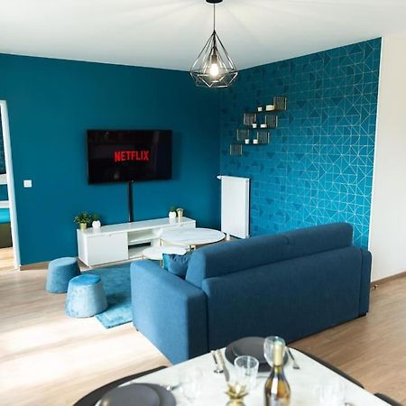 Elegant Apartment #6 Серрі Екстер'єр фото